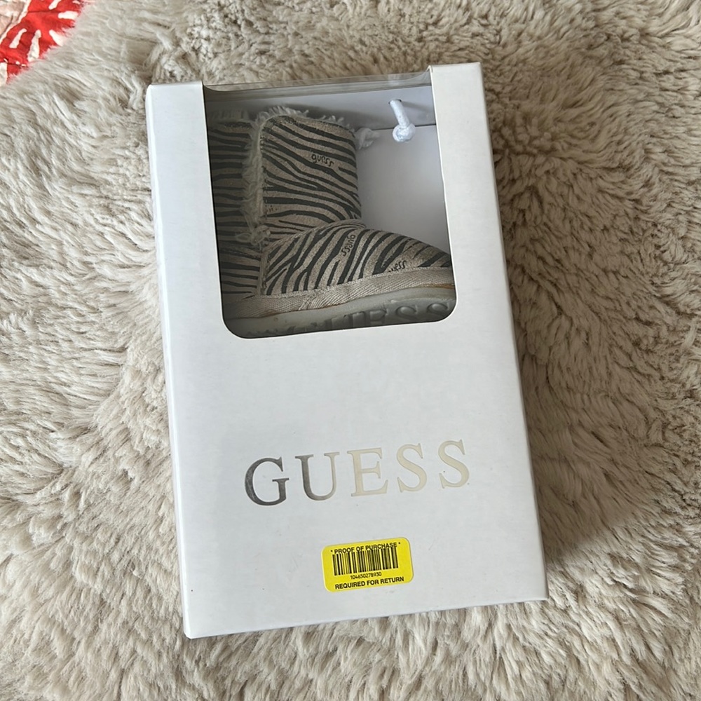 Guess baby shoes boots zebra layette size 3 EUC with original box